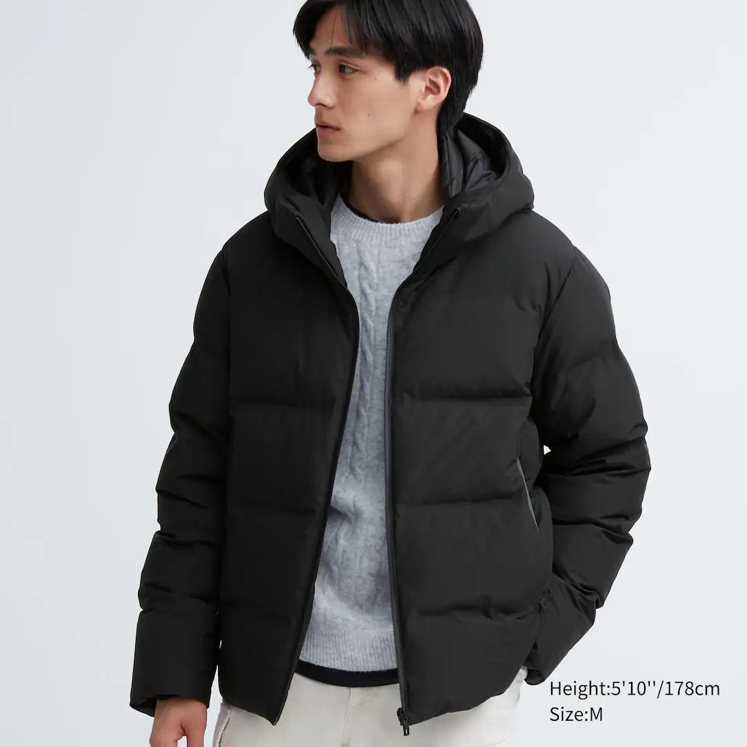 UNIQLO SEAMLESS DOWN 3D CUT PARKA